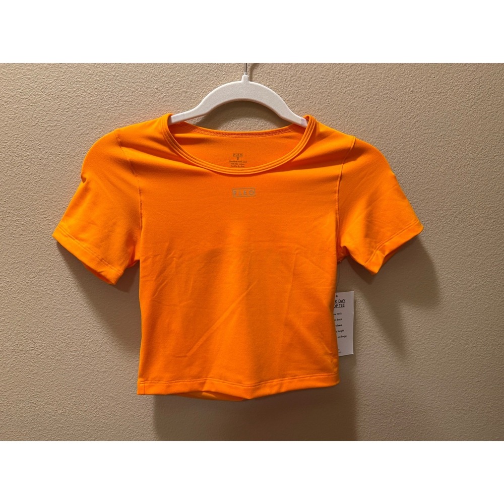 Fleo Back Day Crop Tee Womens Small Neon Orange Open Back Short Sleeve Workout